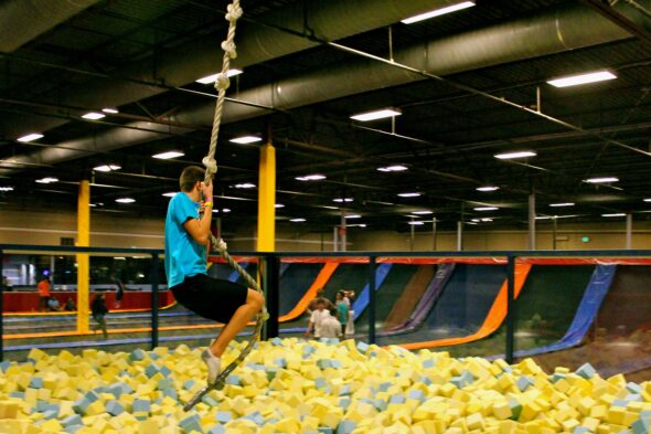 Rope Swing trampoline park